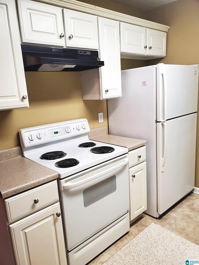 Foto del edificio - 356 Rocky Ridge Cir