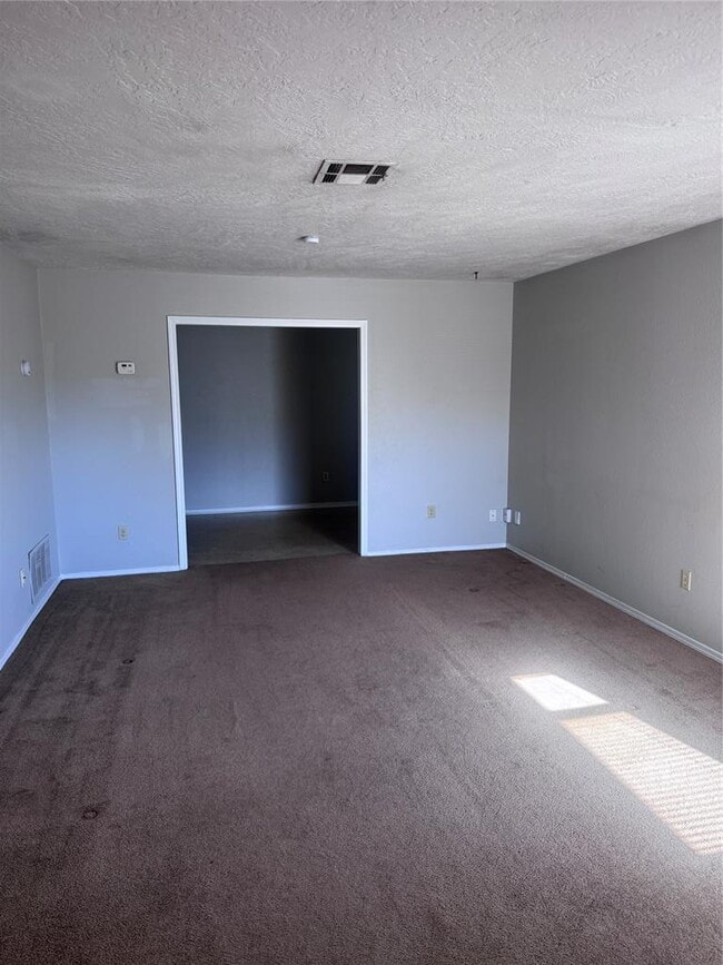 Building Photo - 205 Barrett Pl