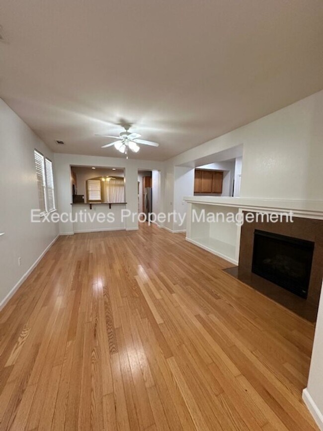 Foto del edificio - 1263 Orion Ct