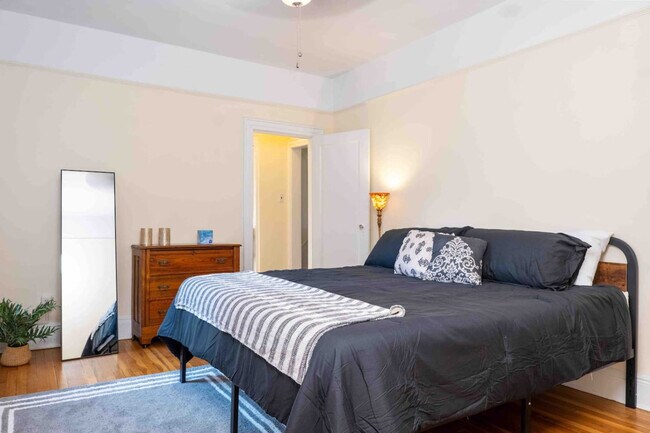 Foto del edificio - 730 Hudson St