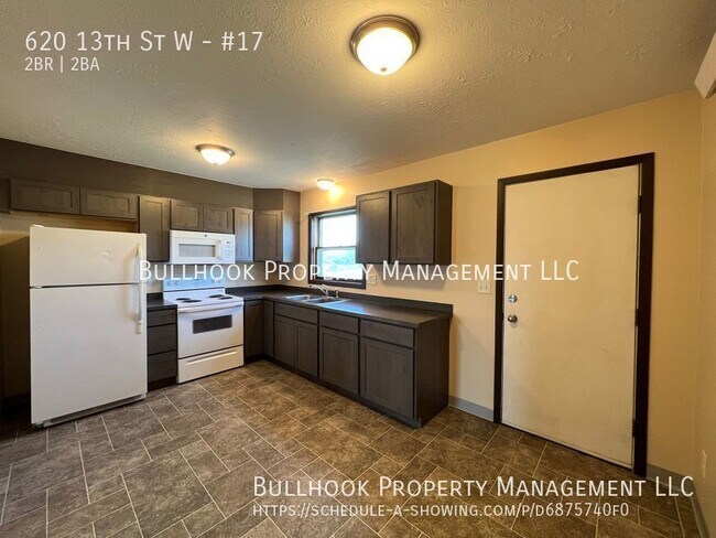 Building Photo - 620 13th St W