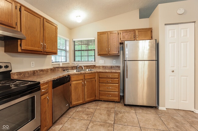 Building Photo - 5248 Telford Ct