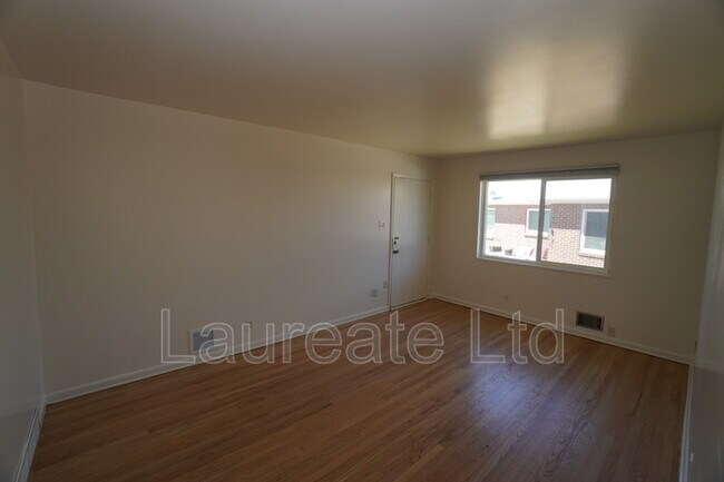 Foto del edificio - 4475 E Yale Ave