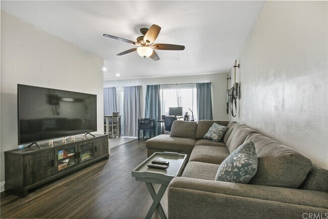 Foto del edificio - 1350 W Lambert Rd