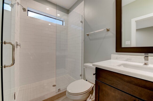 Foto del edificio - 1211 Thompson St