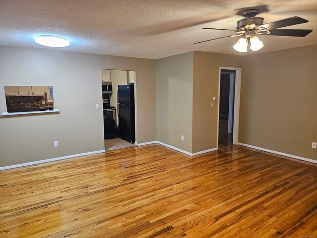 Foto del edificio - 474 Oak Ave