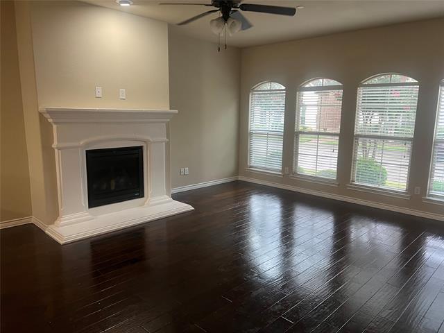 Building Photo - 4288 Comanche Dr