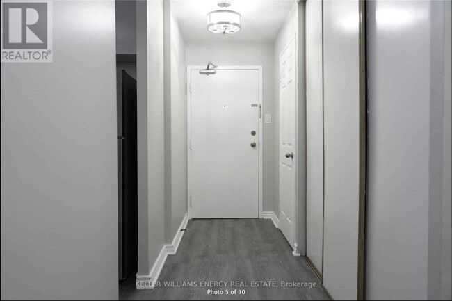 Building Photo - 10-810 Tapscott Rd