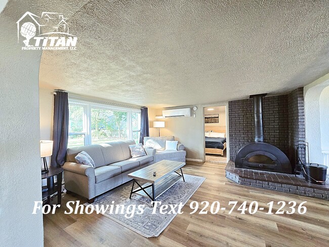 Building Photo - 2619 E Shore Dr