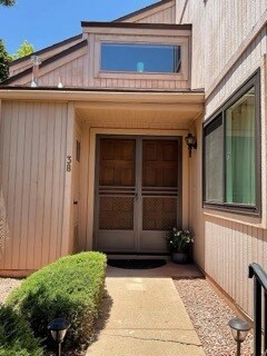 Foto principal - 1340 Vista Montana Rd