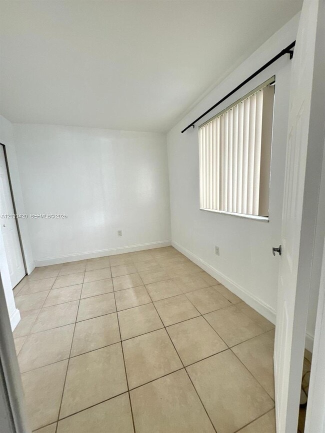Foto del edificio - 8275 SW 152nd Ave