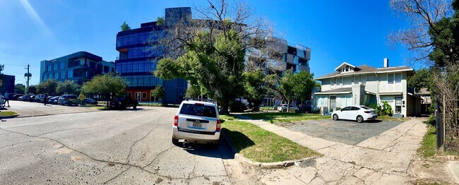 Building Photo - 709 Avondale St