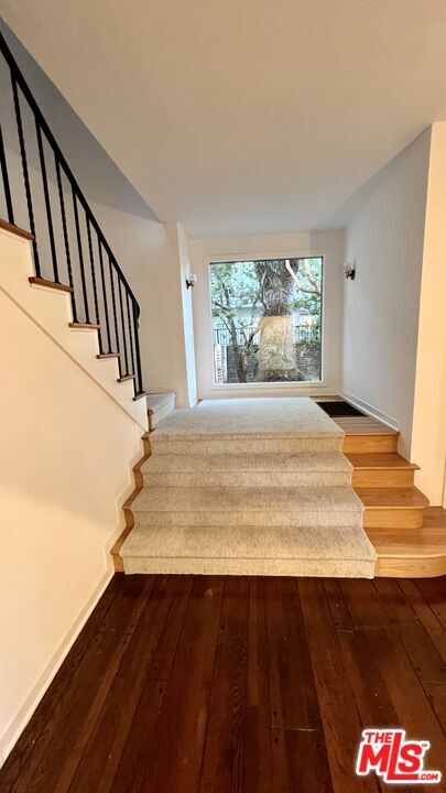 Foto del edificio - 613 N Crescent Dr