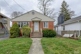 Building Photo - 157 Cooper Ave