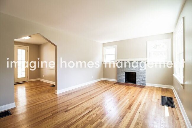 Building Photo - 1314 Schirmer Ave