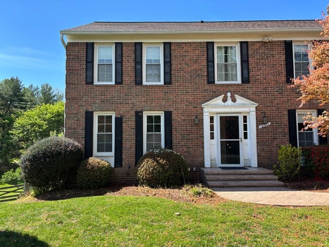 Building Photo - 16001 Fawnlilly Ct