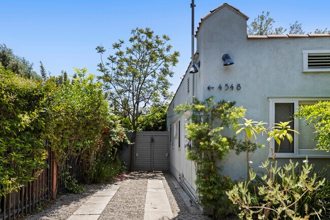 Building Photo - 4548 Melbourne Ave
