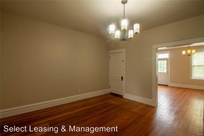 Building Photo - 5311-5313 S Kingshighway Blvd