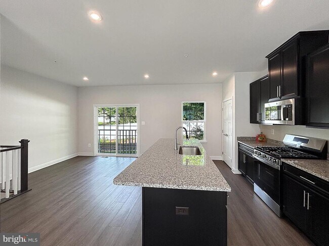 Foto del edificio - 338 Paca Gardens Ln