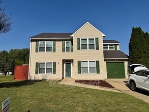 Building Photo - 117 Old Hollow Rd