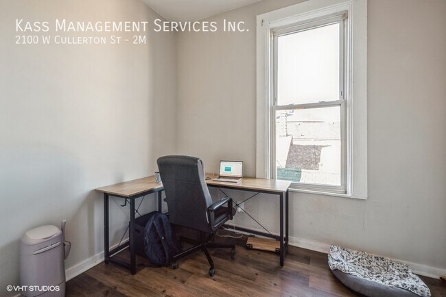 Foto del edificio - Sunny Pilsen 2 Bed- blocks away from Harri...