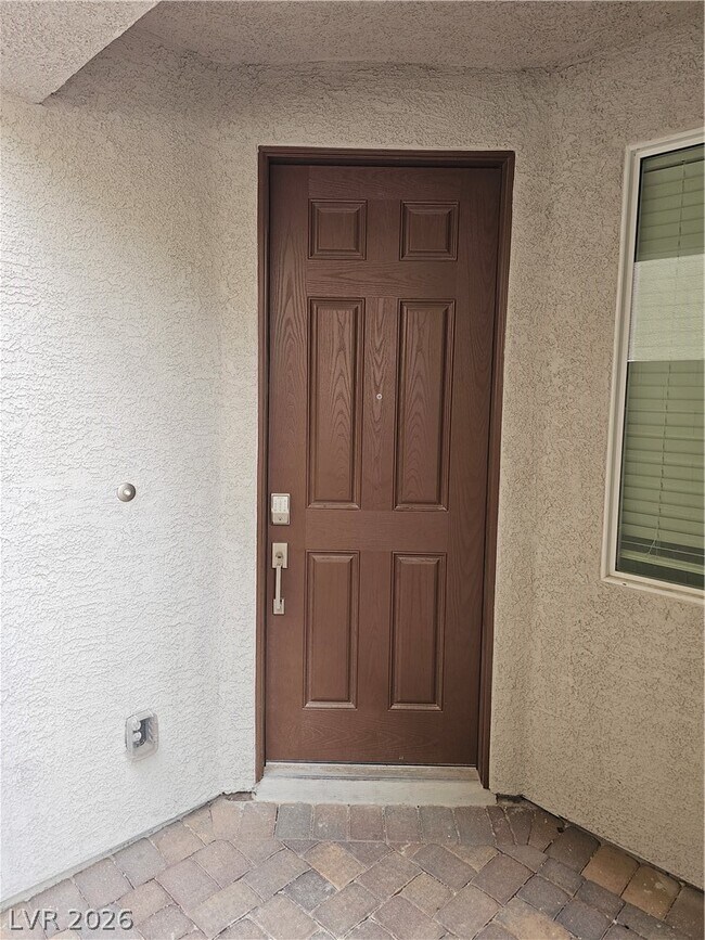 Building Photo - 6851 Gaslamp Hbr Ave