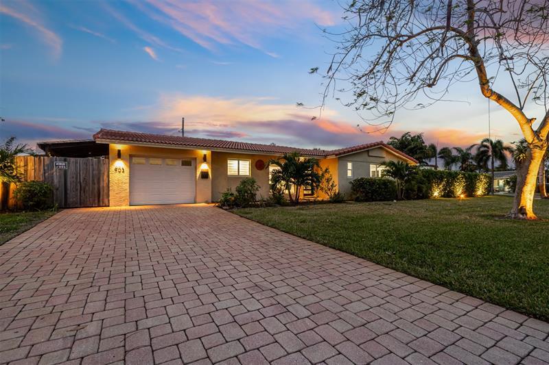 Foto principal - 903 SE 8th Ct