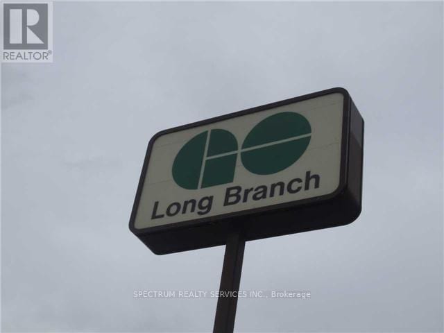 Building Photo - 3865 Lake Shore Blvd W