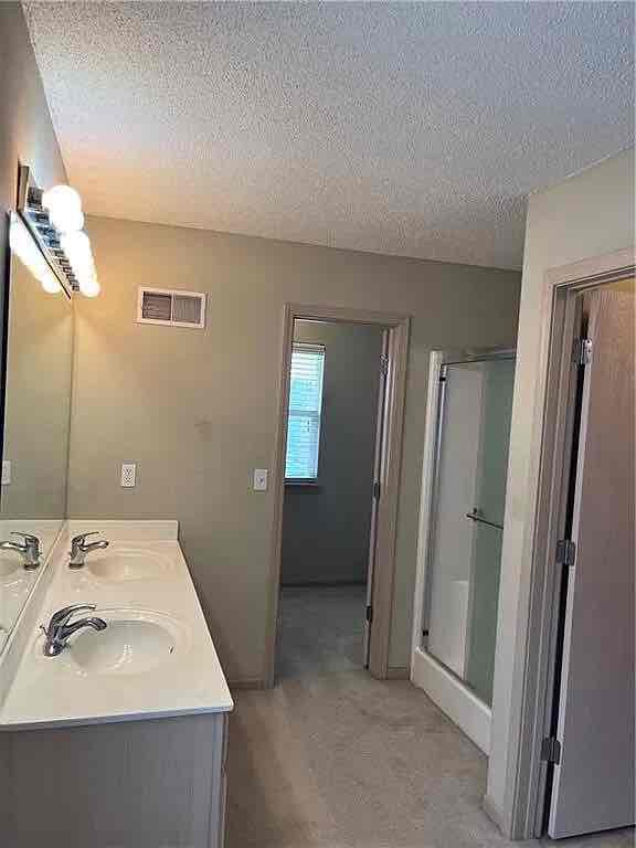 Foto del edificio - 4410 NE 83rd St