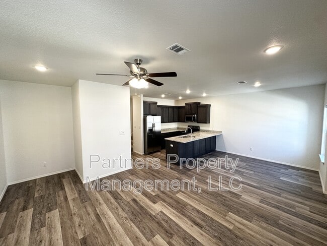 Foto del edificio - 928 S Amarillo Ave