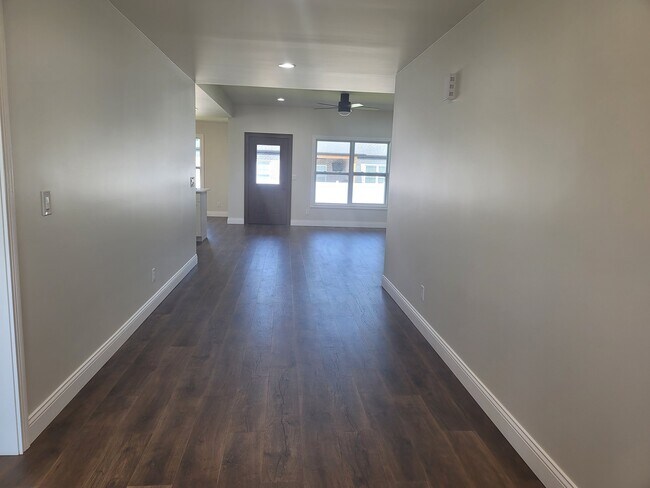 Foto del edificio - 3611 Sand Dr