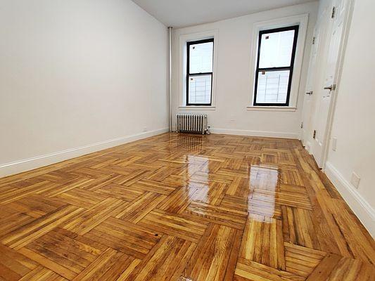 Foto del edificio - 2 bedroom in Bronx NY 10452