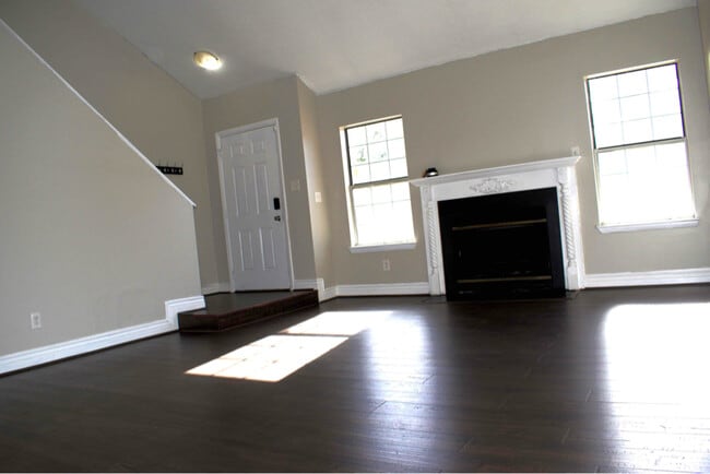 Photo - 67 Riverchase Dr Townhome