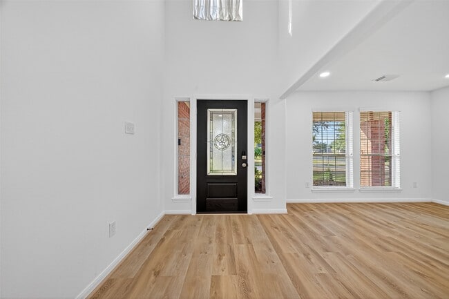 Foto del edificio - 17422 Bending Post Dr