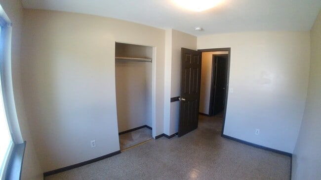 Building Photo - 244 Spartan Ave