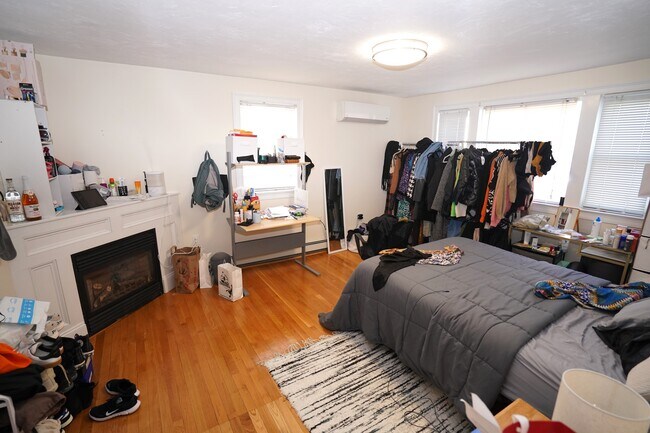 Foto del edificio - 67 Hopedale St