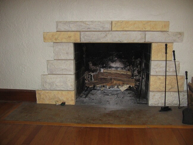 Building Photo - 5214 Ingersoll Ave