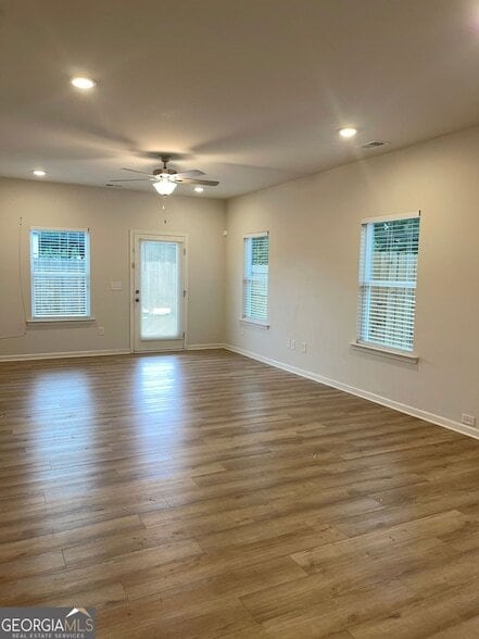Building Photo - 1492 Trellis Ct