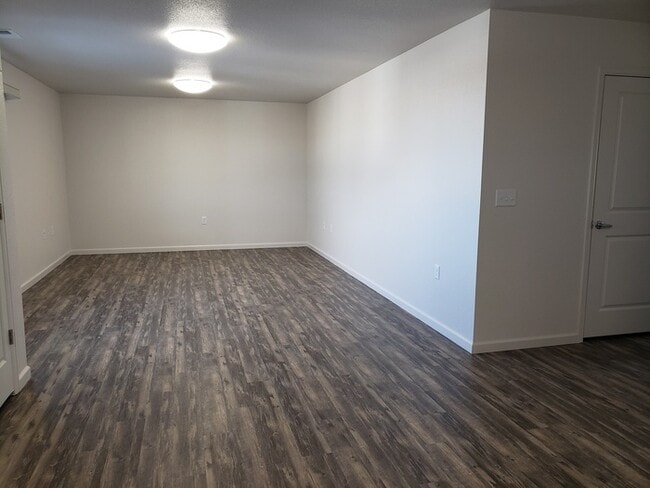 Building Photo - 3501 Storey Blvd