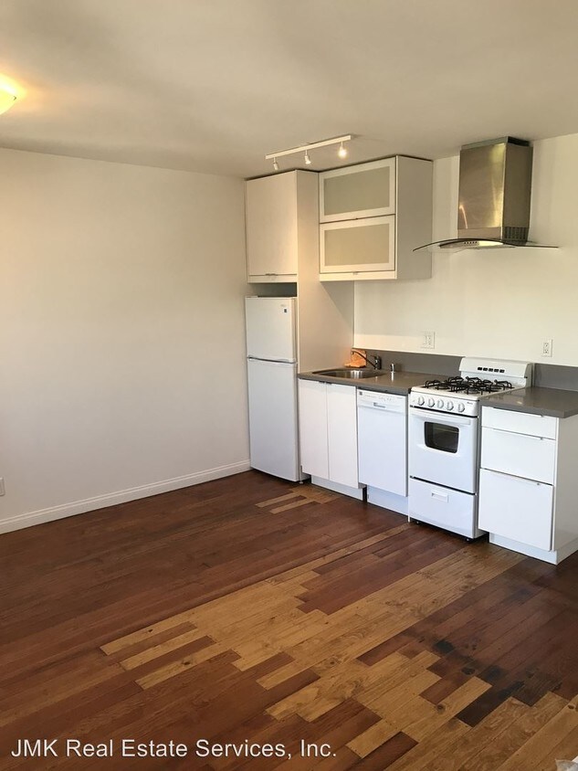 Foto principal - 2833 Huron St