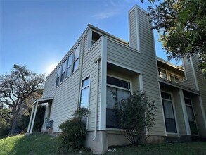 Building Photo - 6728 Lancret Hill Dr