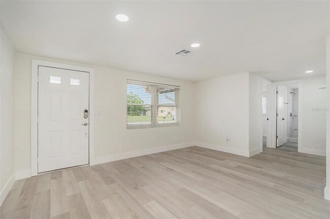 Building Photo - 15606 Allmand Dr