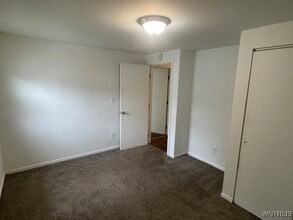 Building Photo - 341 Sundridge Dr