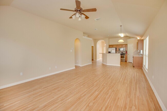 Foto del edificio - 7517 Fort Griffen Dr
