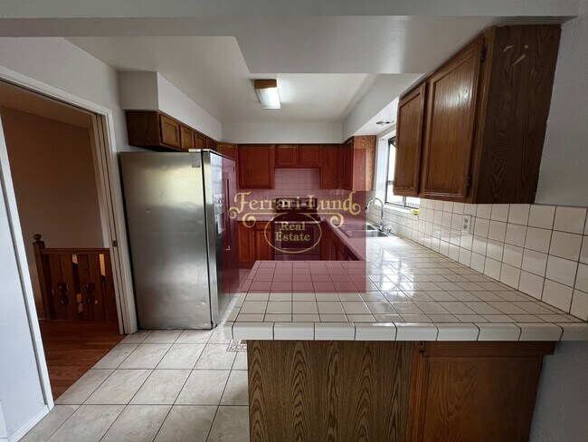 Building Photo - 4 bedroom home near UNR- Kay DeAlba proper...