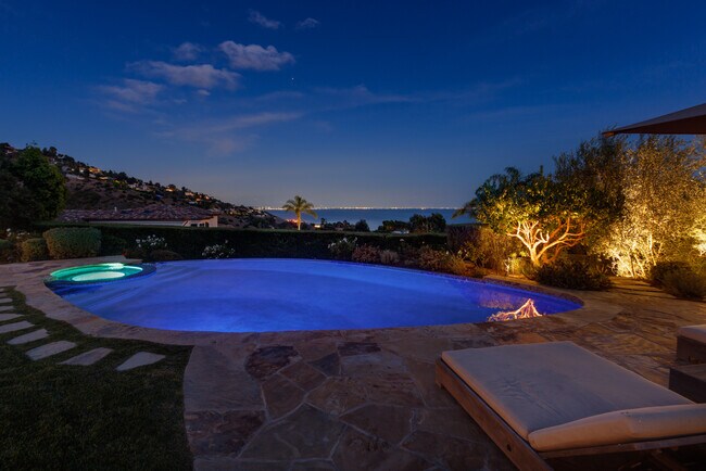 Infinity Edge Pool + Ocean Views - 22560 Carbon Mesa Rd