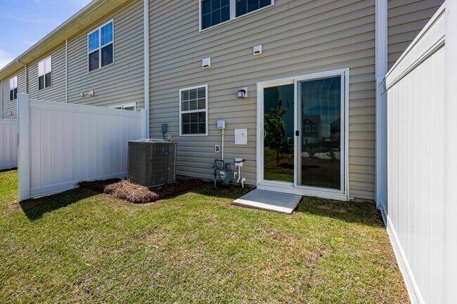 Foto del edificio - New Construction Denali Plan Townhome Near Lake Murray!