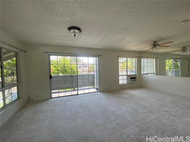 Building Photo - 383 Mananai Pl