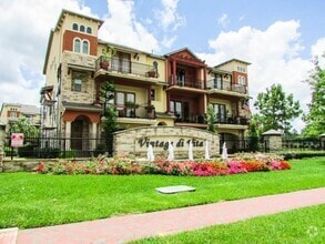 Building Photo - 14562 San Pietro Dr