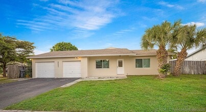 Building Photo - 9593 Richmond Cir